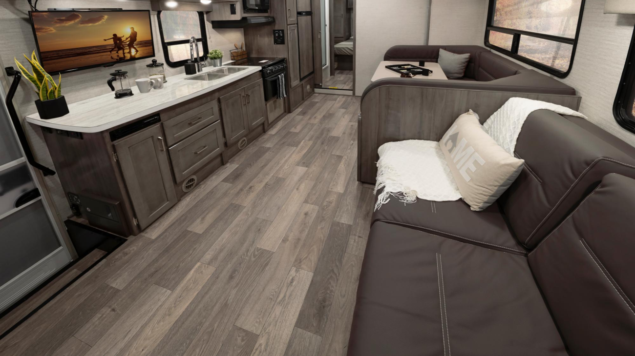 Winnebago Minnie Winnie Class C Gas Motorhome