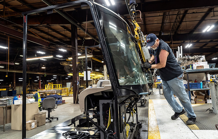 Reserve Your Free Winnebago RV Factory Tour
