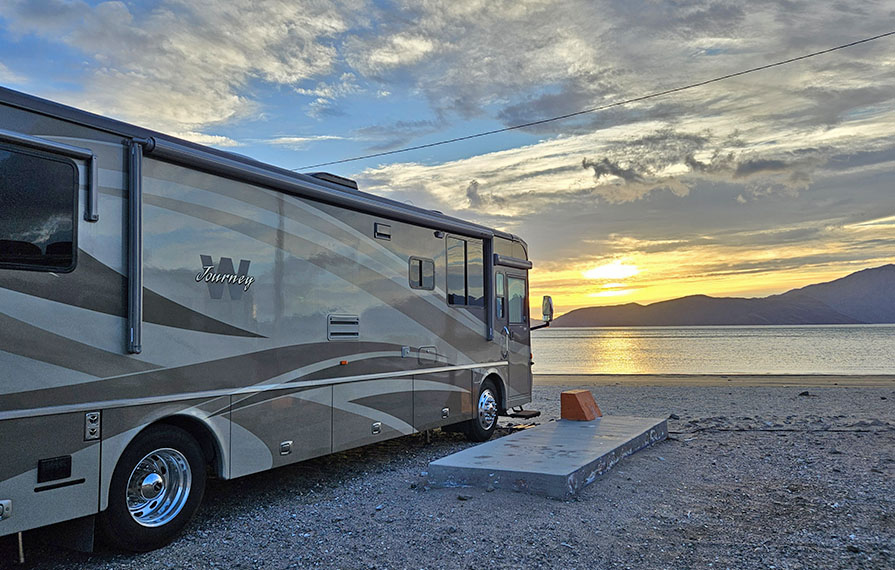 Baja Whale Watching with Fantasy RV Tours - Winnebago