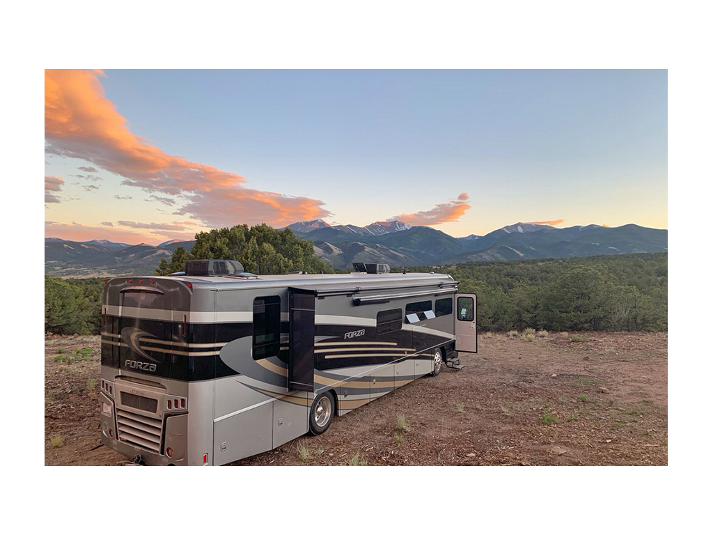 Winnebago Forza parked on BLM land in Colorado