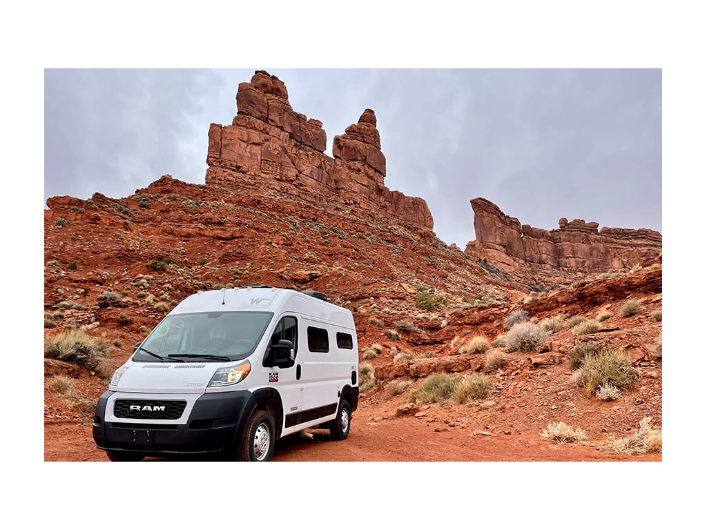Solis pocket parked in red rocks