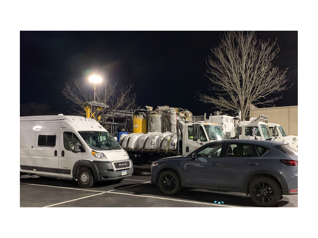 Solis parked outside hotel