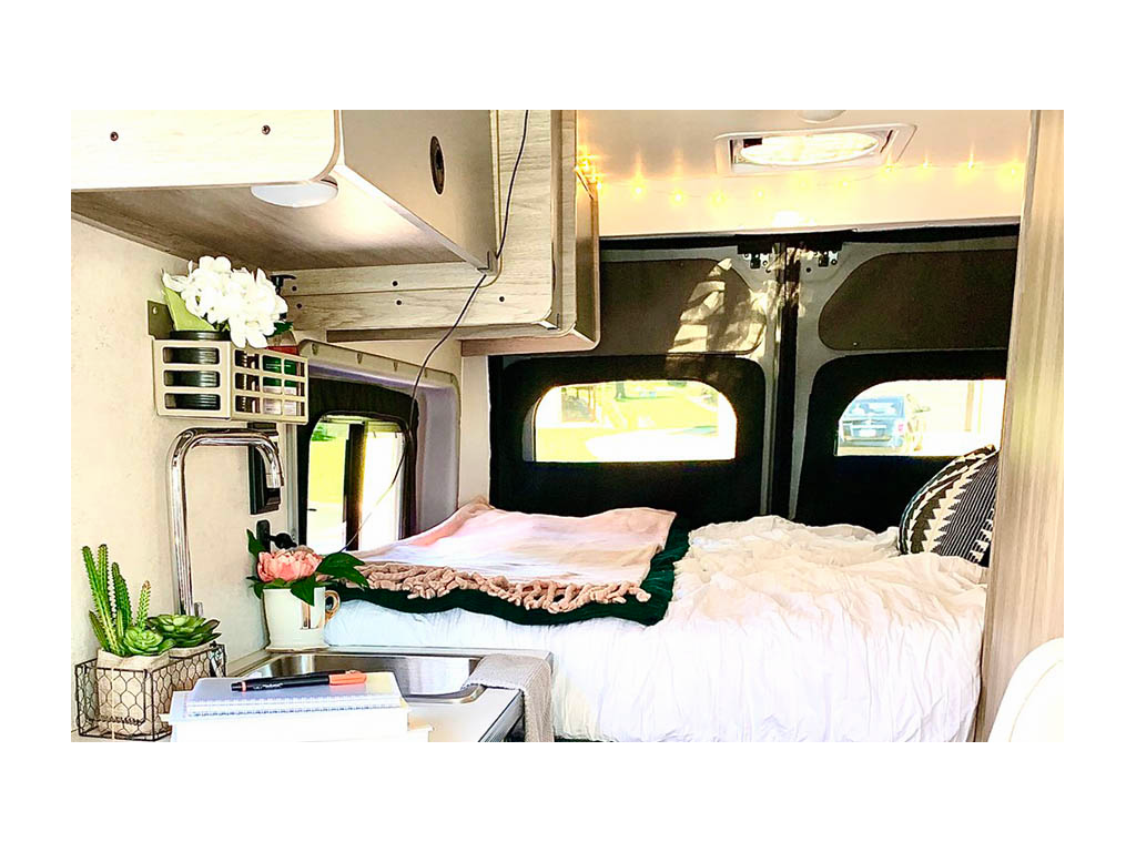 Interior of Lindsey's Solis