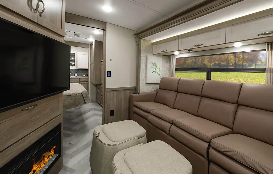 RV Tech: Modern Amenities of Home Available in Winnebago RVs