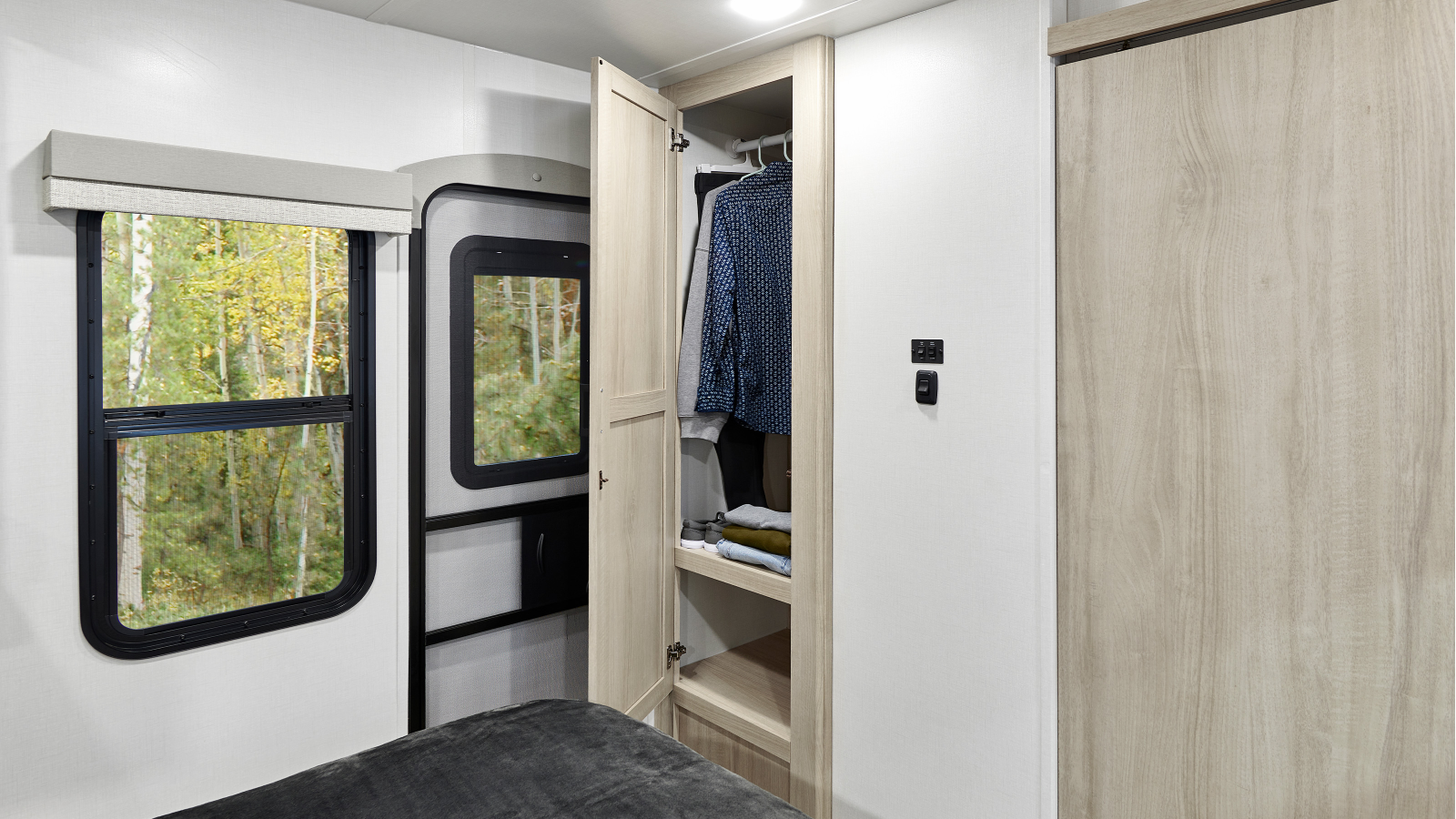 Sliding Robe Rv Space voyage travel trailer bedroom wardrobe