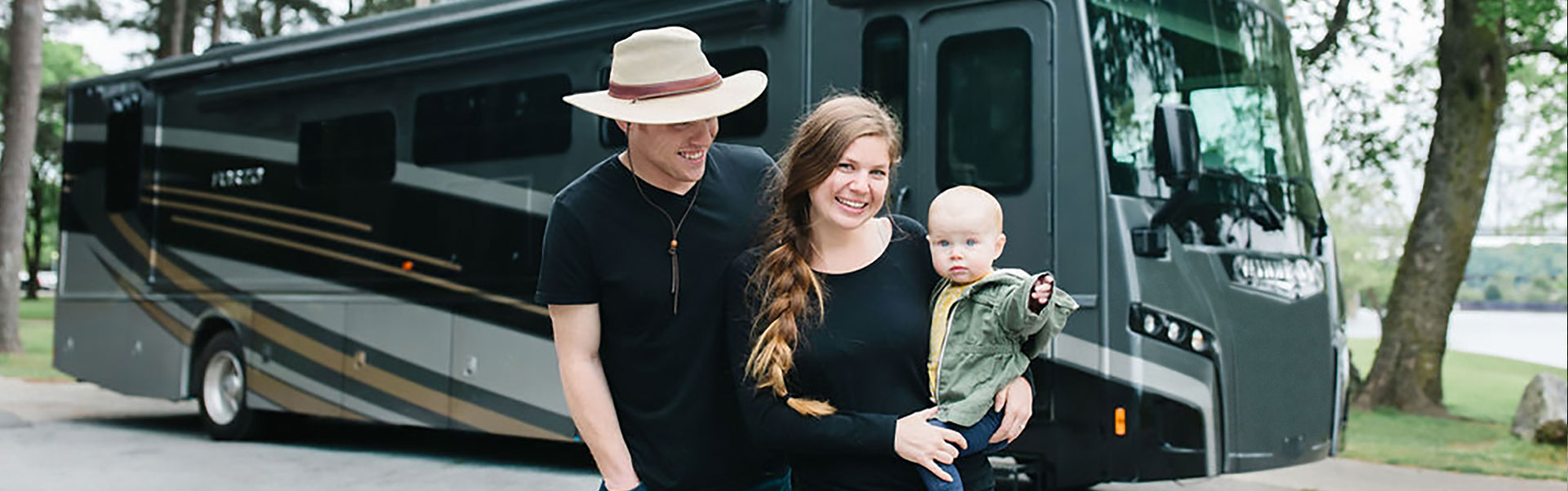 Forza - 38W background image