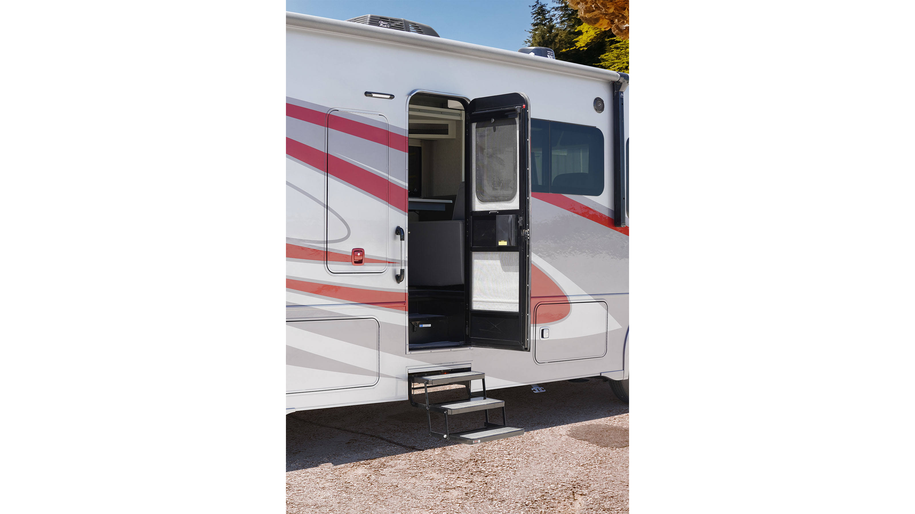 2026 Winnebago Sunstar 33K photo 7