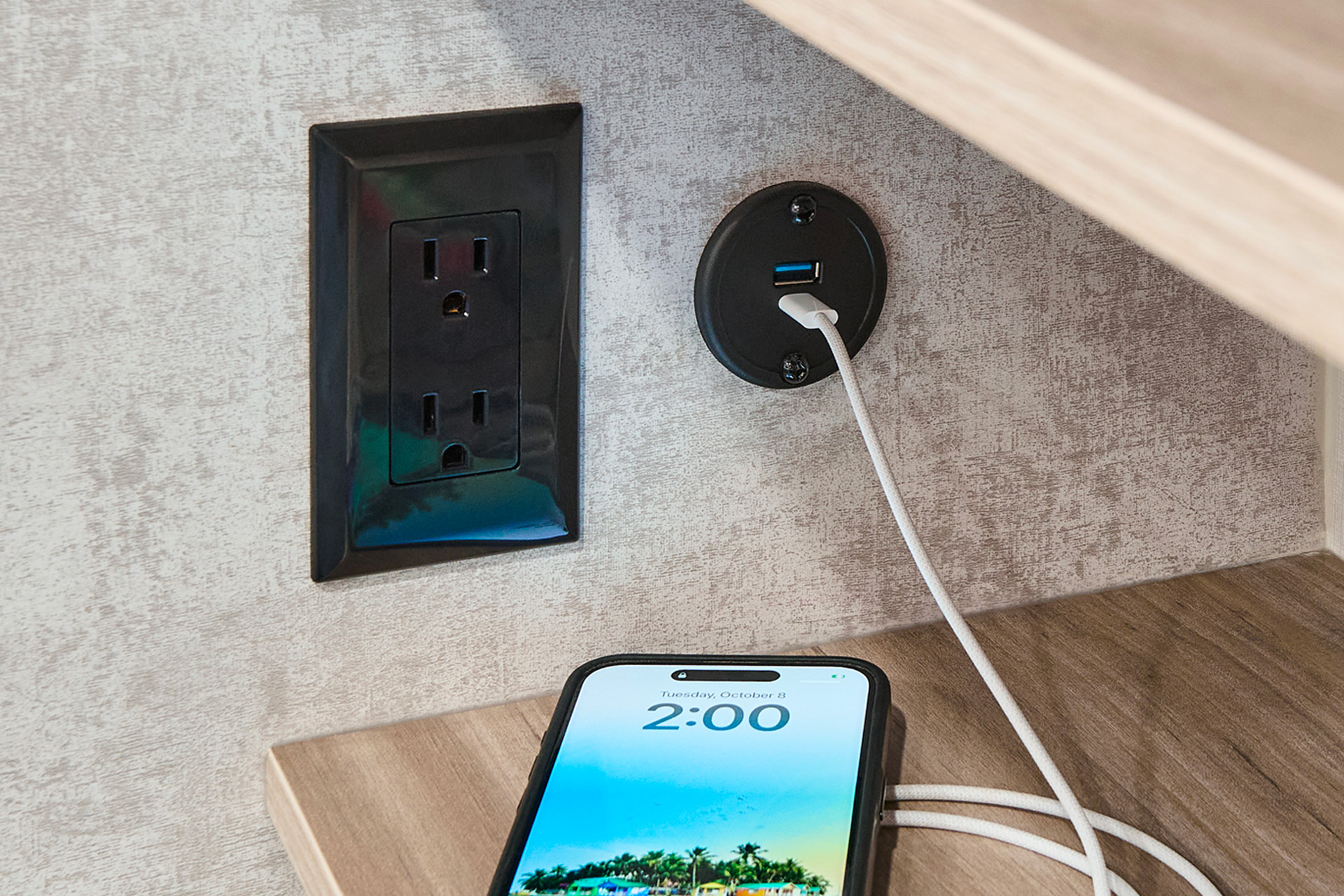 2026 Winnebago Access 18DBH — USB and USB-C Outlets in Access 18DBH