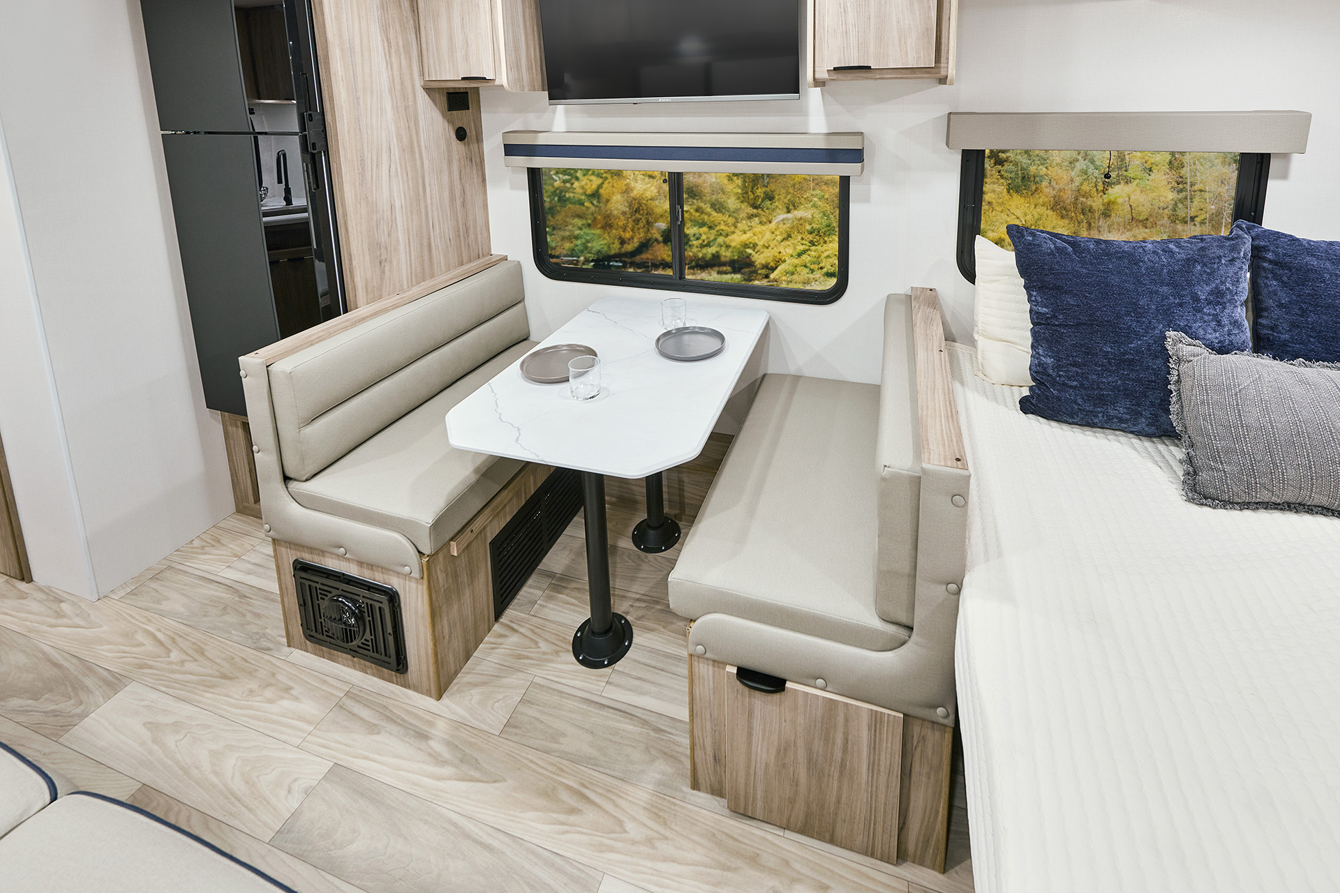 2026 Winnebago Access 18RK — Dinette in Access 18RK
