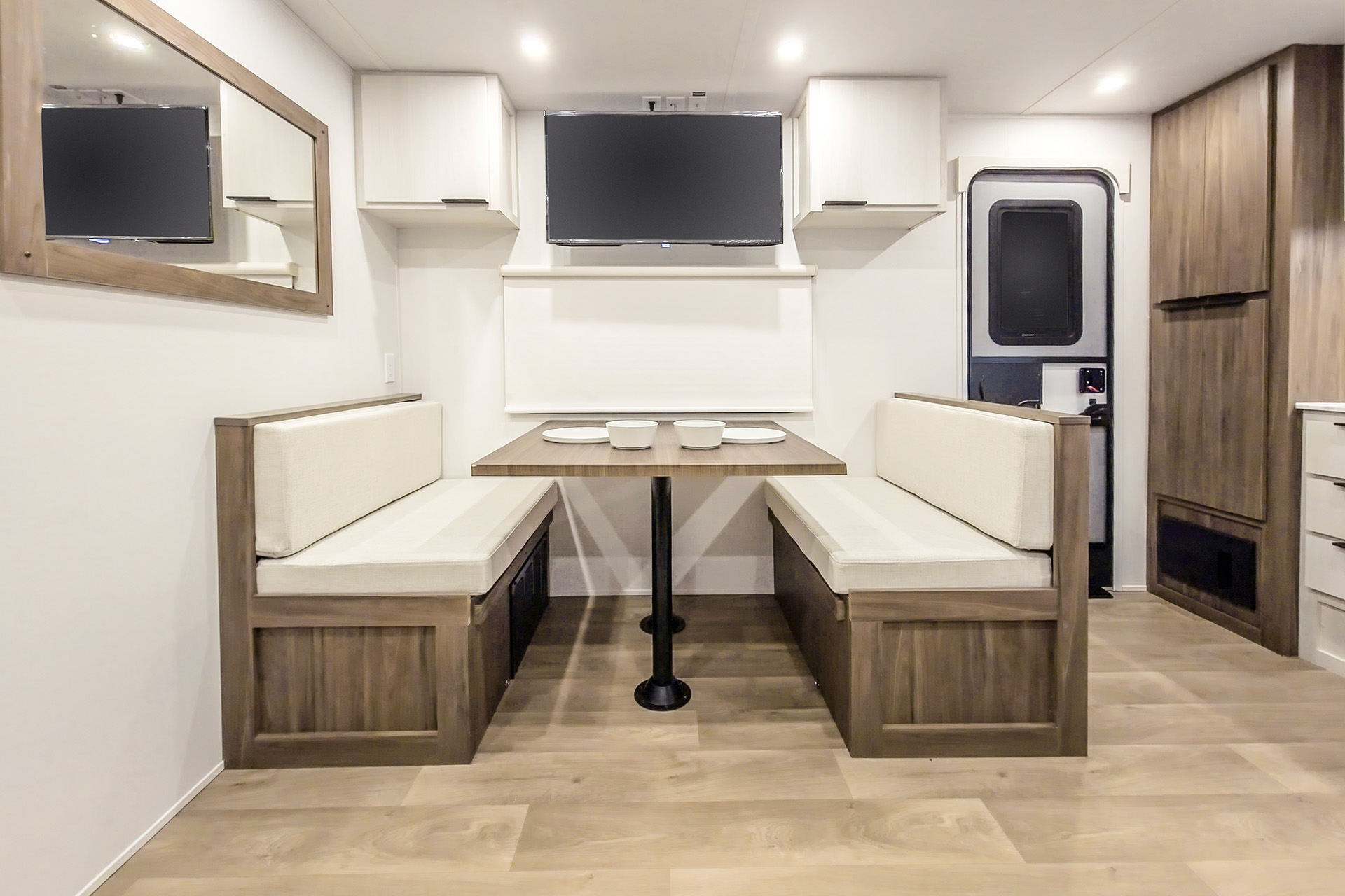 2026 Winnebago Access 25RK — Dinette in Access 25RK