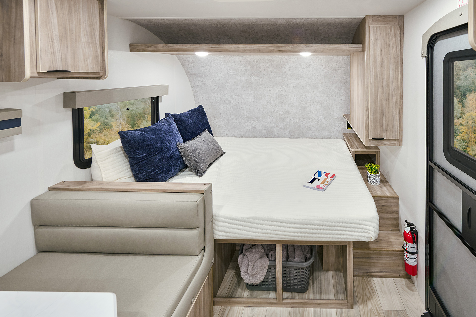 2026 Winnebago Access 25ML photo 7
