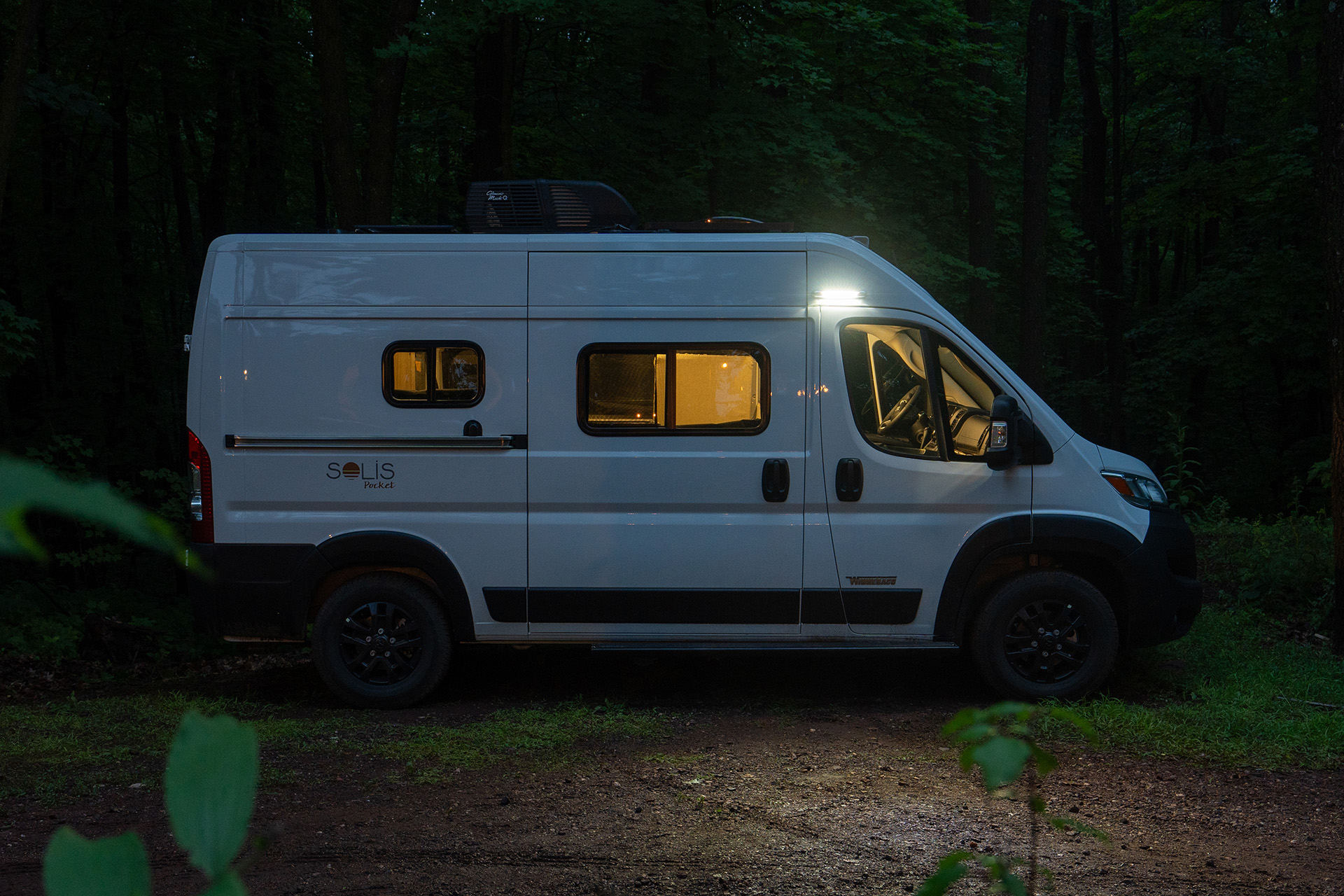 2026 Winnebago Solis Pocket 36A photo 3