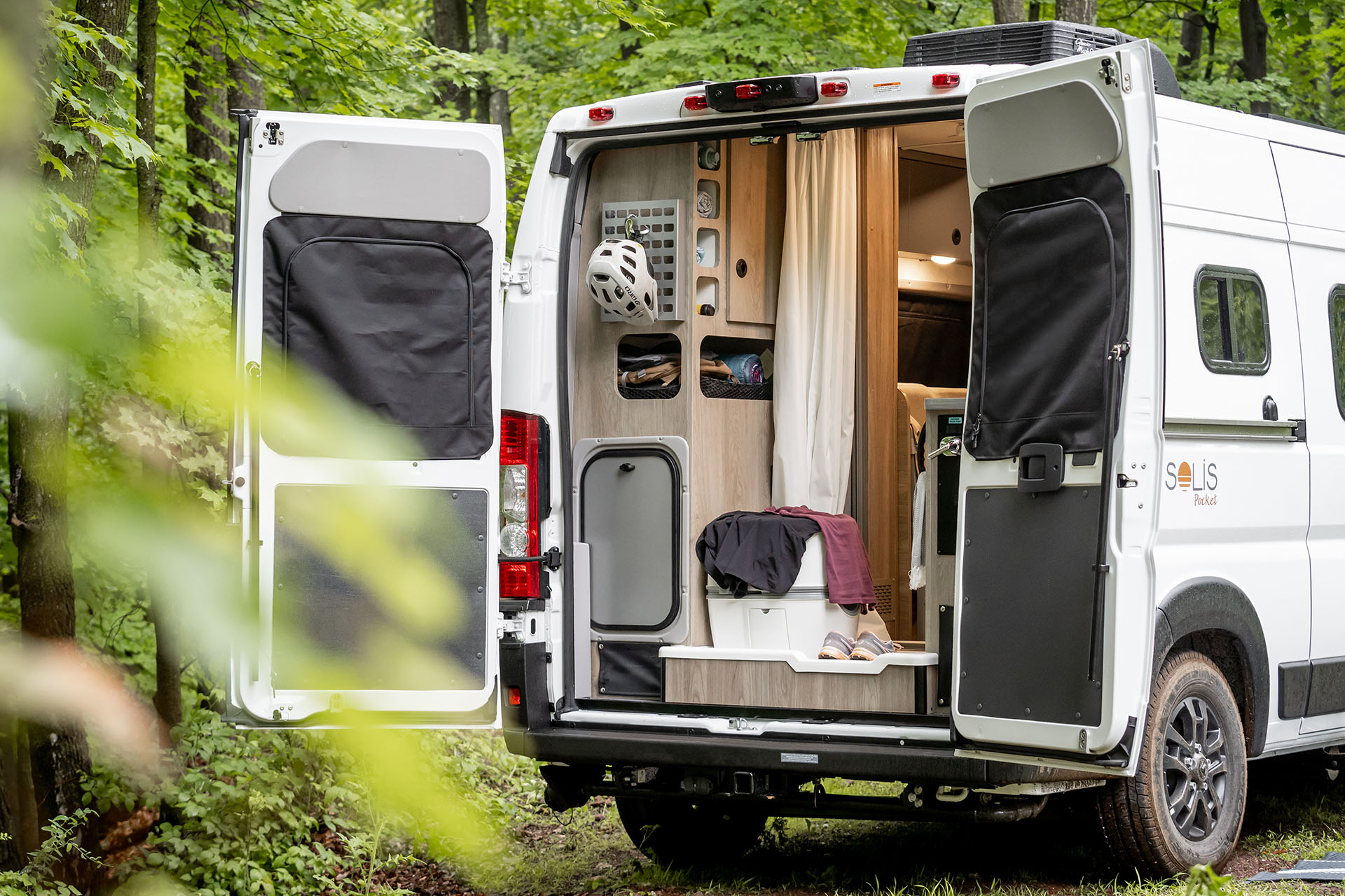2026 Winnebago Solis Pocket 36A photo 6