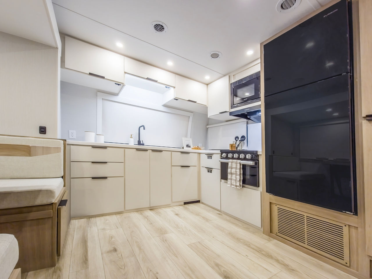 2026 Winnebago Thrive 26FKD — Galley in Thrive 26FKD