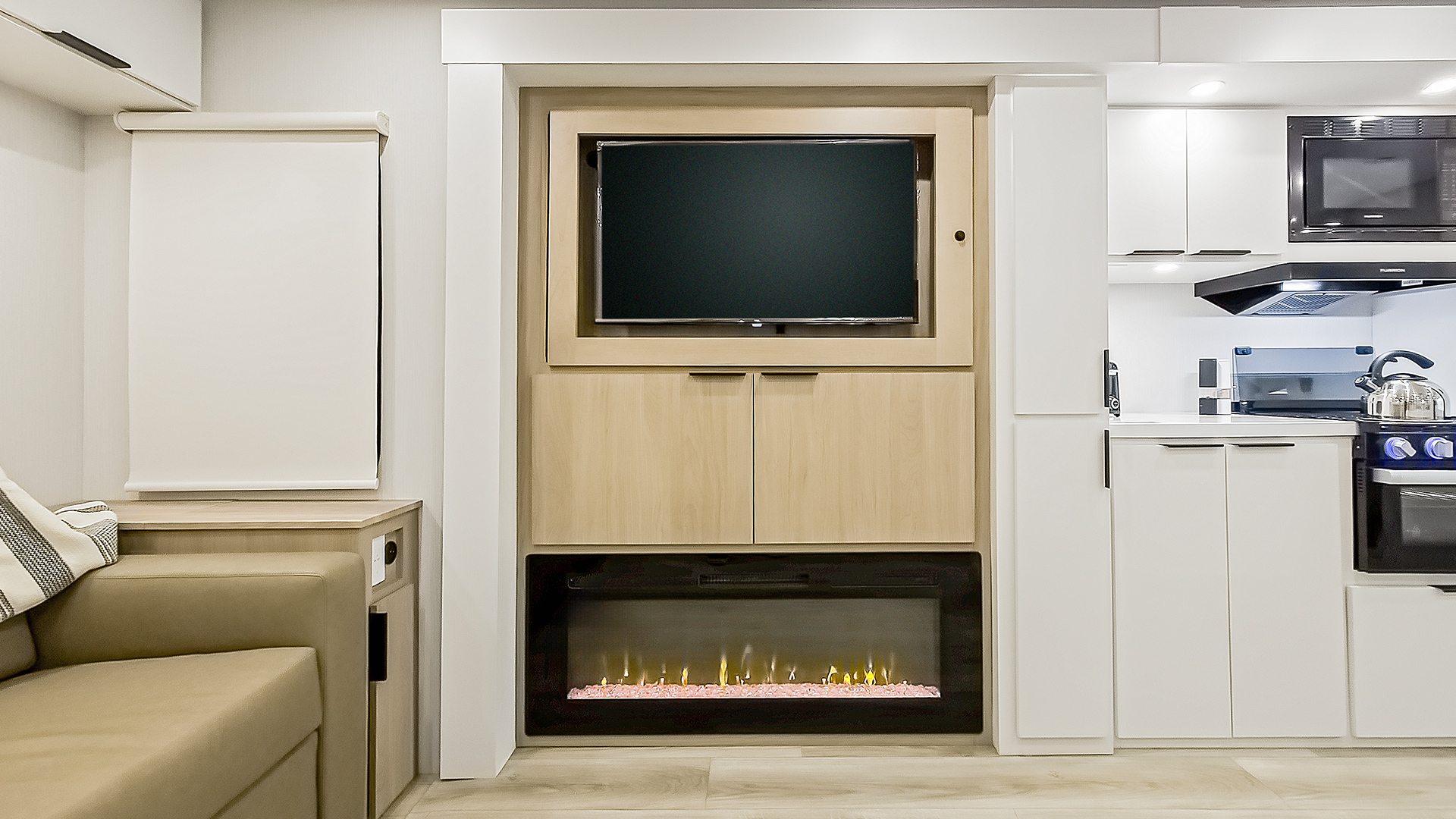 2026 Winnebago Thrive 29RLO — TV and Fireplace in Thrive 29RLO