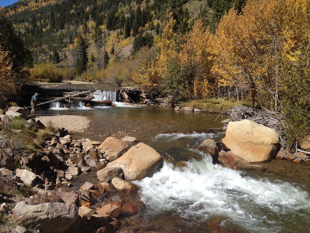 Mountainous river scenery in the Fall