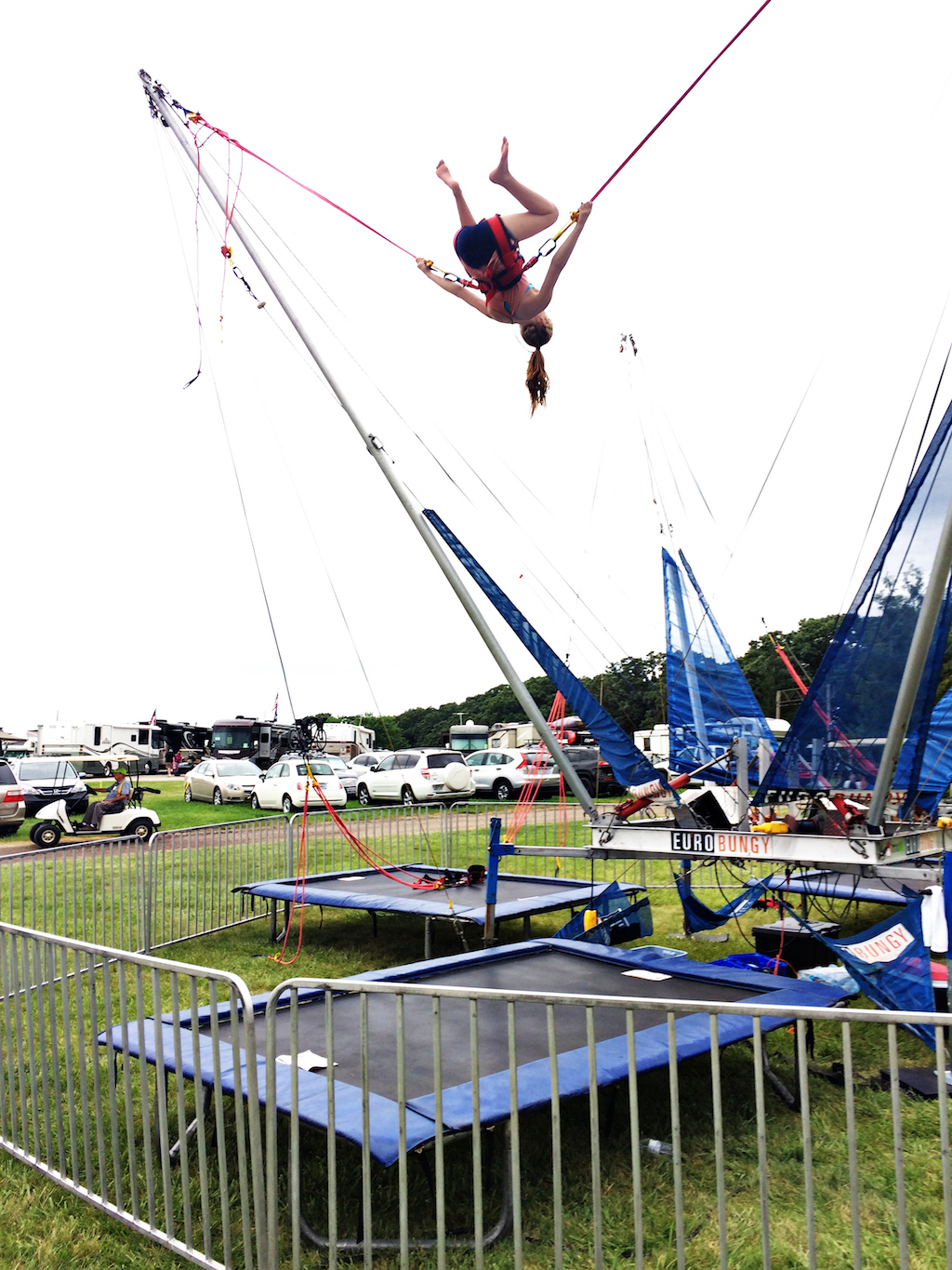 Girl bungee jumping at GNR.